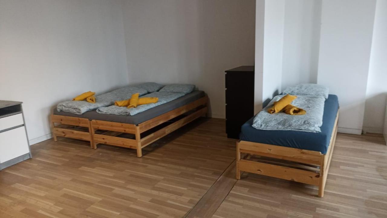 Blue Lotus Apartments Bratislava Exterior foto